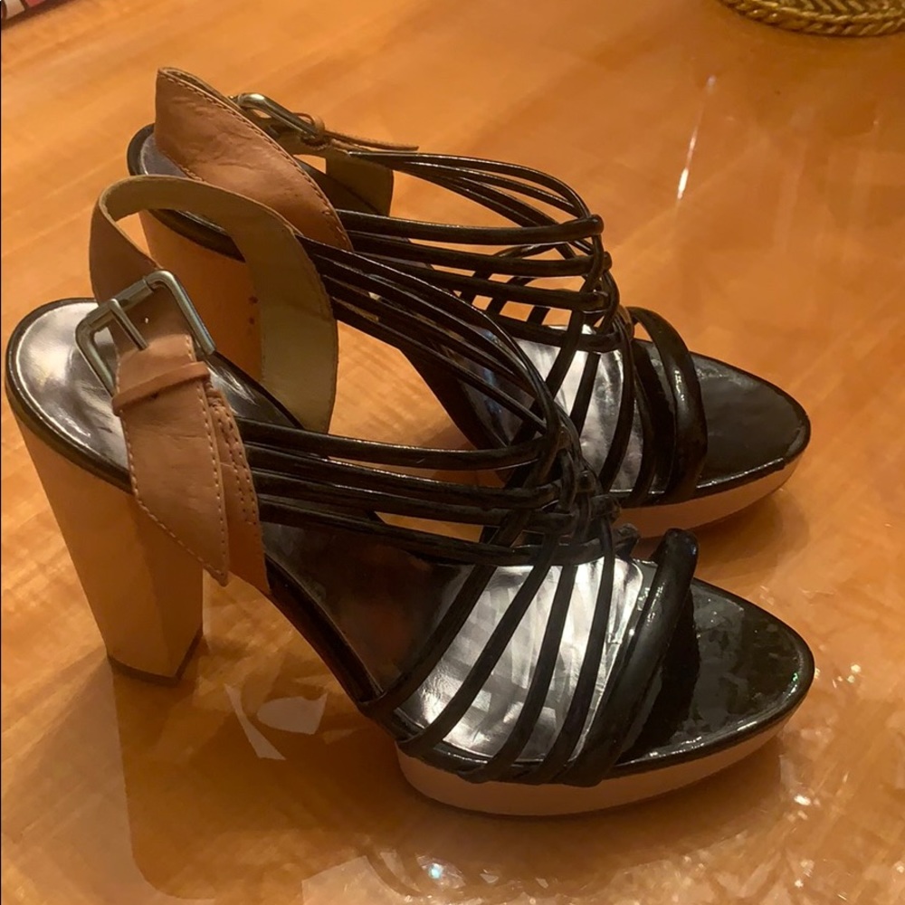 Designer shoes by Studio 9